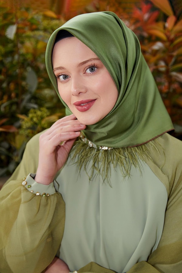 LevidorÇimen Yeşili Çift Taraflı Twill İpek Eşarp