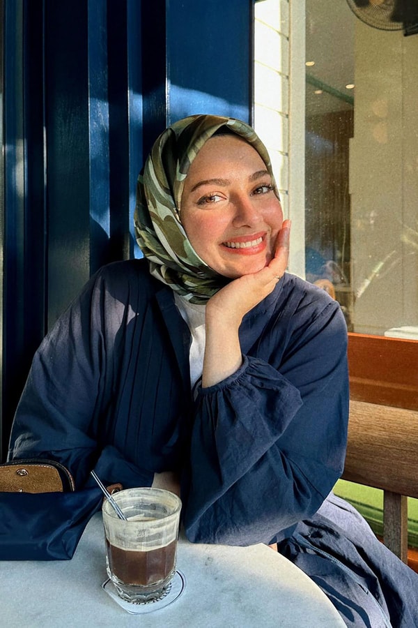 LevidorÇimen Yeşili Ebruli Desen Twill İpek Eşarp