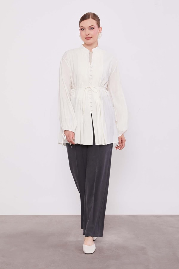 LevidorEkru Düğme Detay Belden Bağlama Gömlek