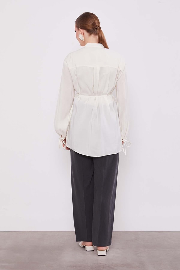 LevidorEkru Düğme Detay Belden Bağlama Gömlek