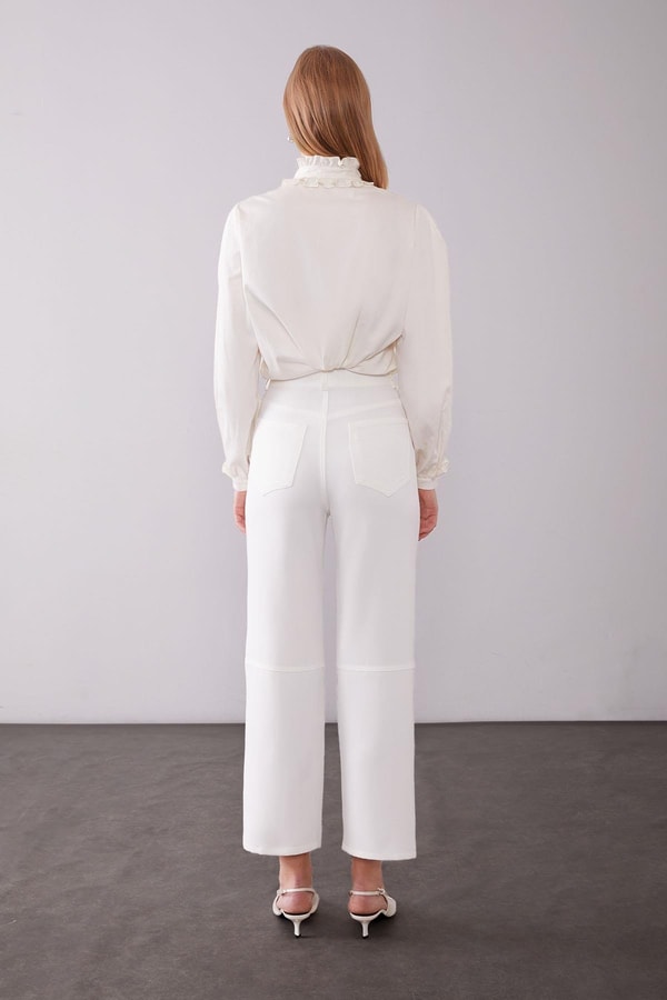 LevidorEkru Ekleme Tasarımlı Düz Paça Pantolon