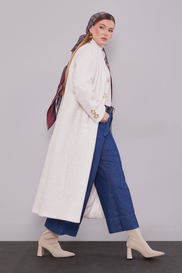 LevidorEkru Gold Aksesuar Detaylı Kürk Kaban