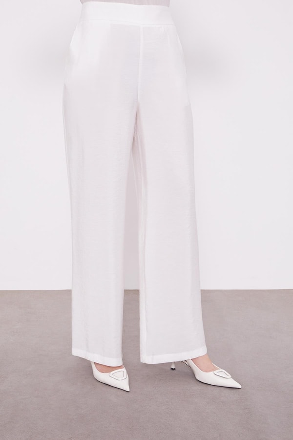 LevidorEkru Gül Broş Detaylı Ceket Takım