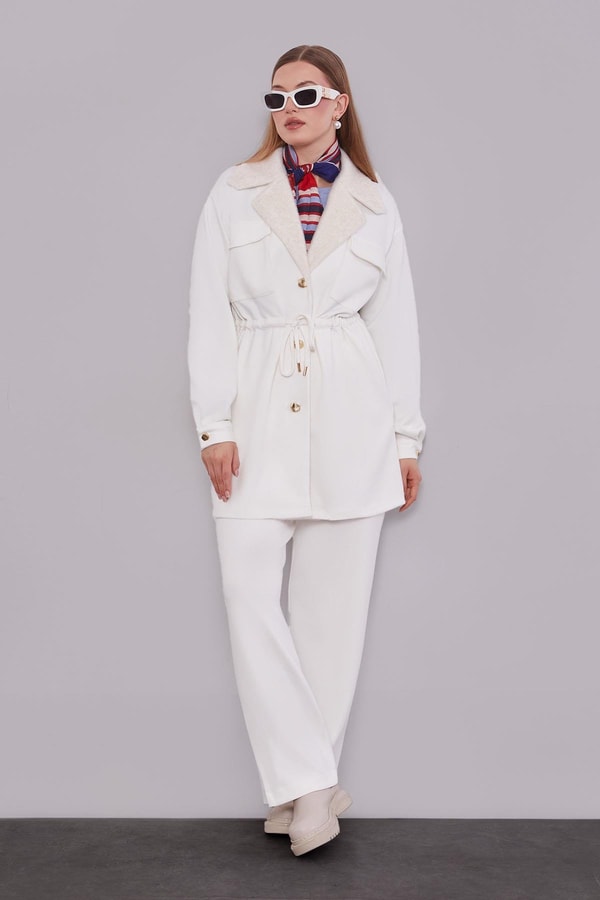 LevidorEkru Kruvaze Kürk Yakalı İkili Takım