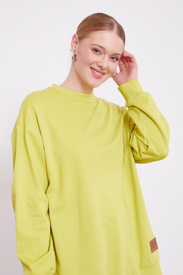 LevidorFıstık Yeşili Bisiklet Yaka Ribanalı Basic Sweat