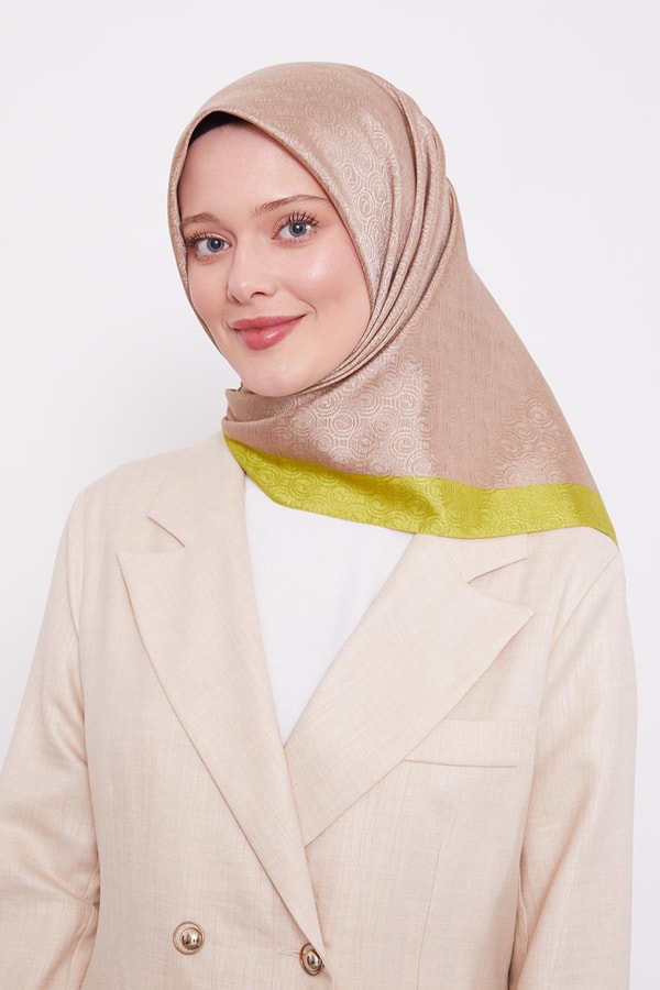 LevidorFıstık Yeşili Halka Desen Monogram Eşarp