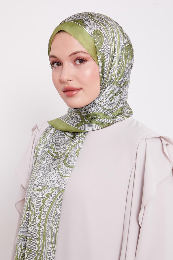 LevidorFıstık Yeşili Sarmal Hint İpeği Şal