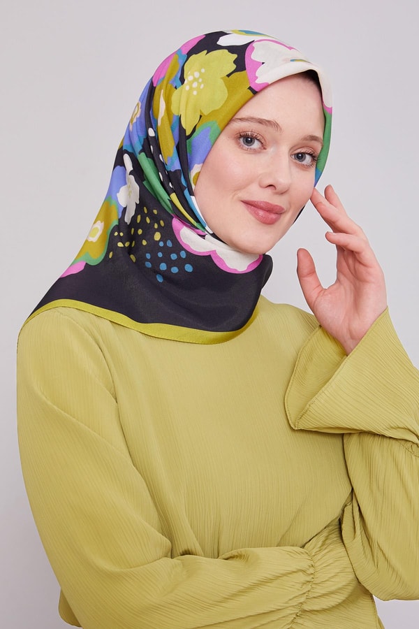 LevidorFıstık Yeşili Soyut Çiçek Desen Aura Eşarp