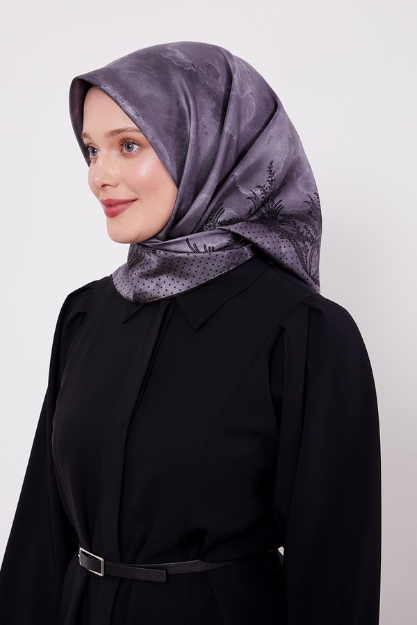 LevidorFüme Kenar Benekli Twill İpek Eşarp