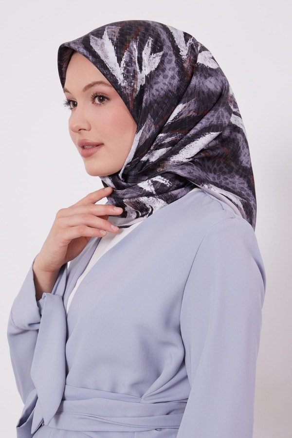LevidorFüme Soyut Yaprak Desen Twill İpek Eşarp