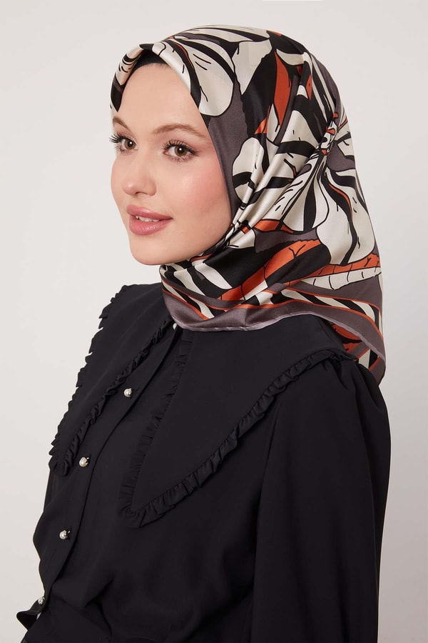 LevidorFüme Zambak Desen Twill İpek Eşarp