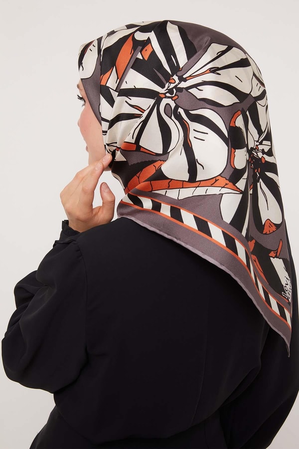 LevidorFüme Zambak Desen Twill İpek Eşarp