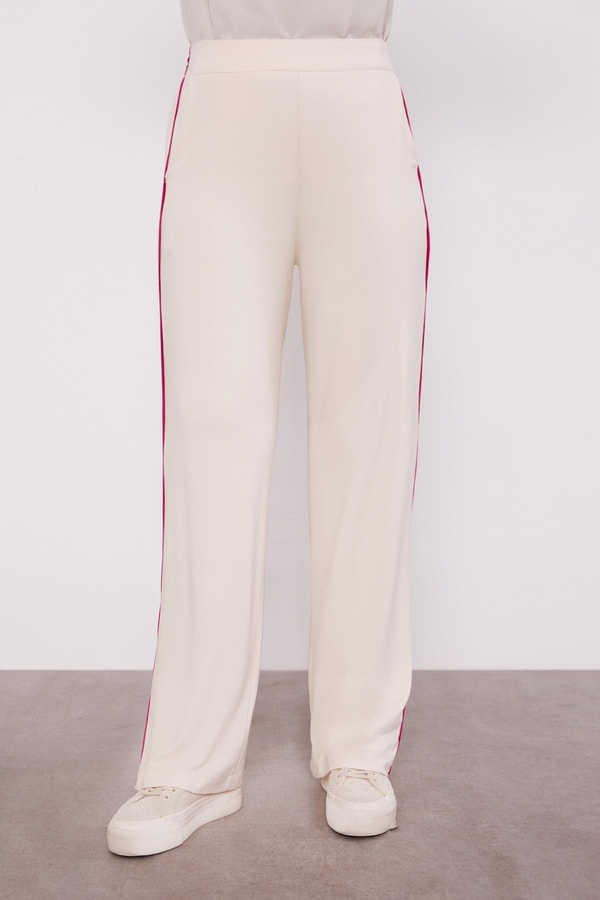 LevidorFuşya Cep Desen Detaylı Spor Takım