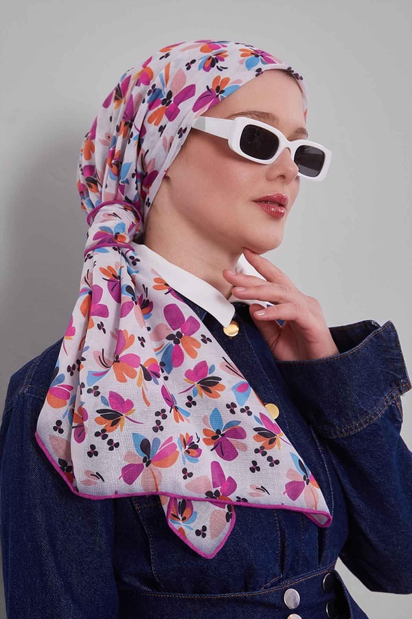 LevidorFuşya Çiçek Desen Soft Eşarp