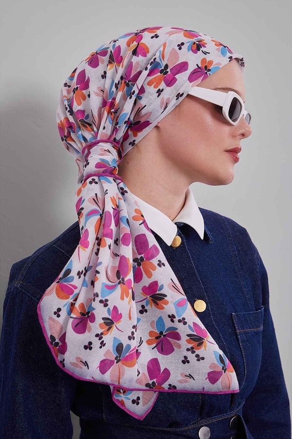LevidorFuşya Çiçek Desen Soft Eşarp