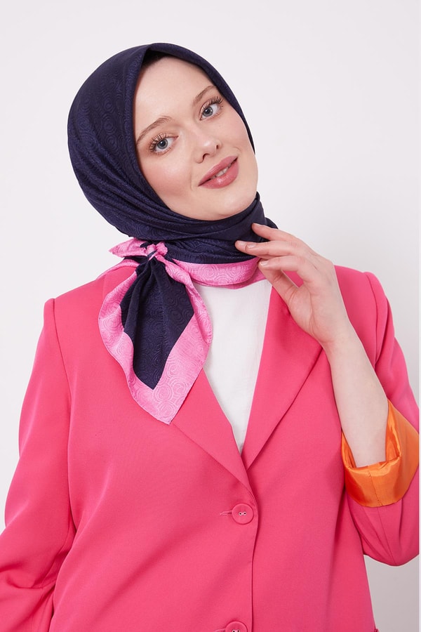 LevidorFuşya Halka Desen Monogram Eşarp