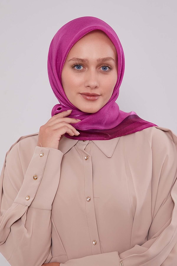 LevidorFuşya Kehribar Eşarp