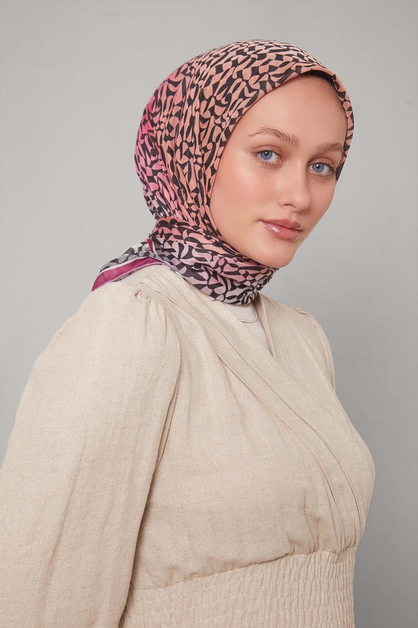 LevidorFuşya Renk Geçişli Desen Soft Eşarp