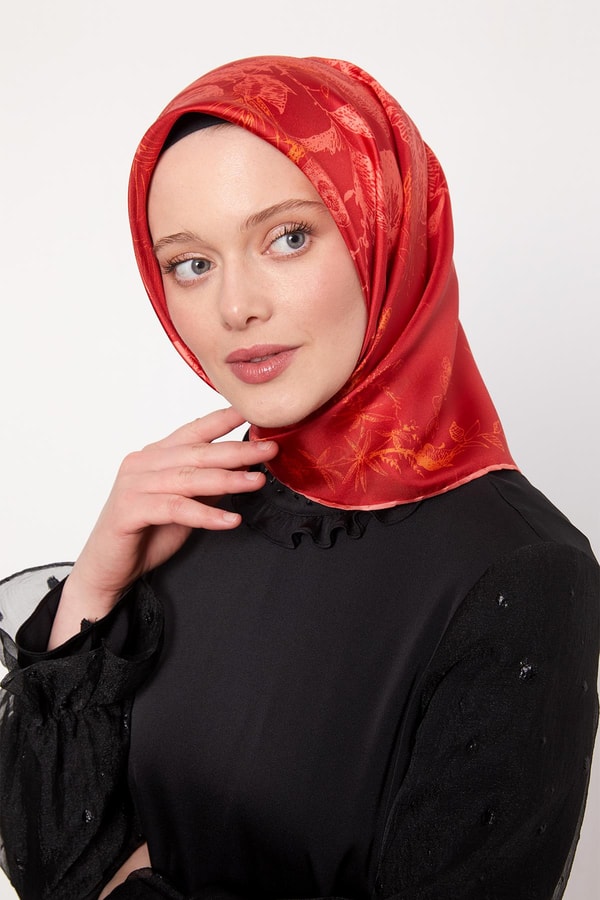 LevidorFuşya Soyut Gül Desen Twill İpek Eşarp