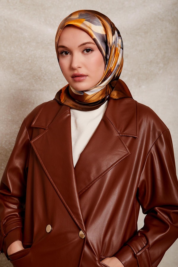 LevidorGold Çiçek Desenli Twill İpek Eşarp