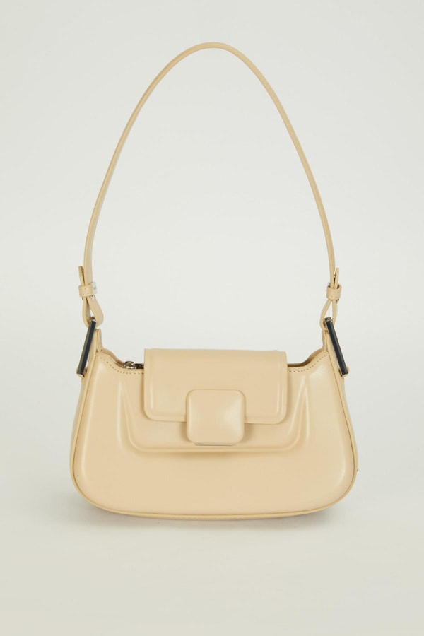 LevidorGri Büyük Tokalı Baget Çanta