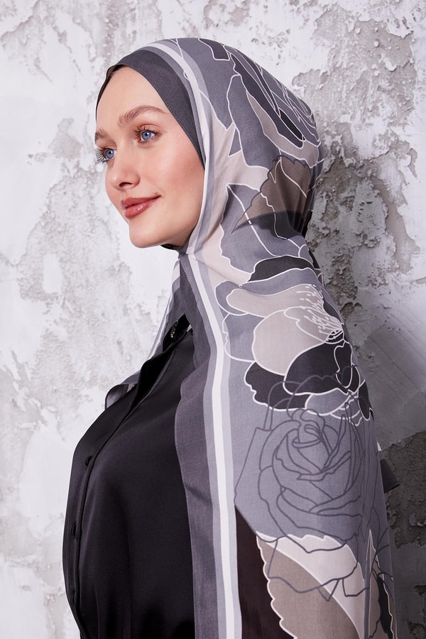 LevidorGri Çiçek Desen Royal Şal