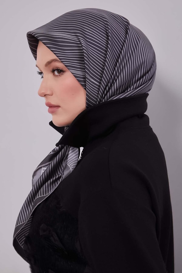 LevidorGri Çizgi Desen Twill İpek Eşarp