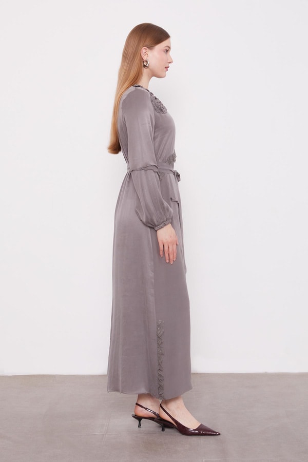 LevidorGri Dantel Şeritli Cupra Elbise