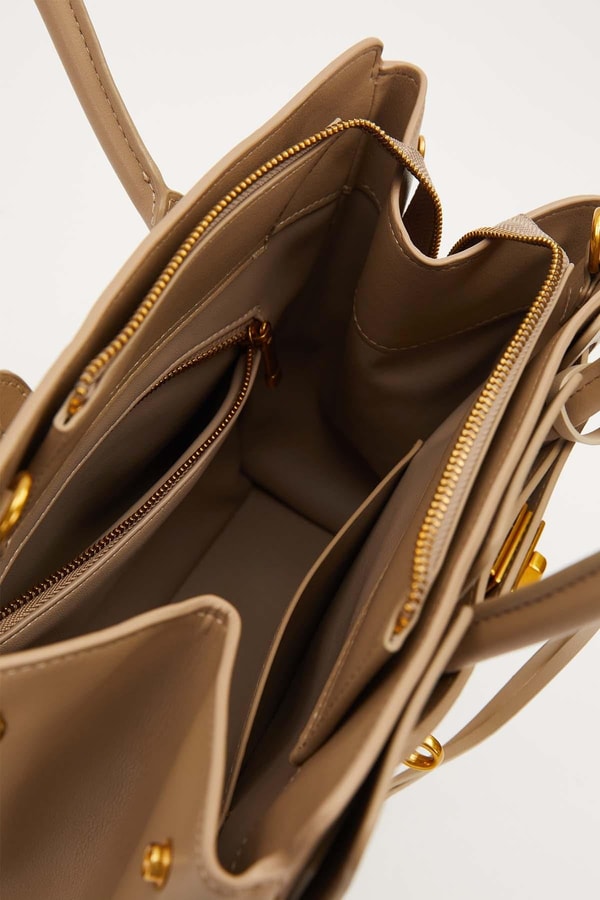 LevidorGri Deri Aksesuar Detaylı El Çantası