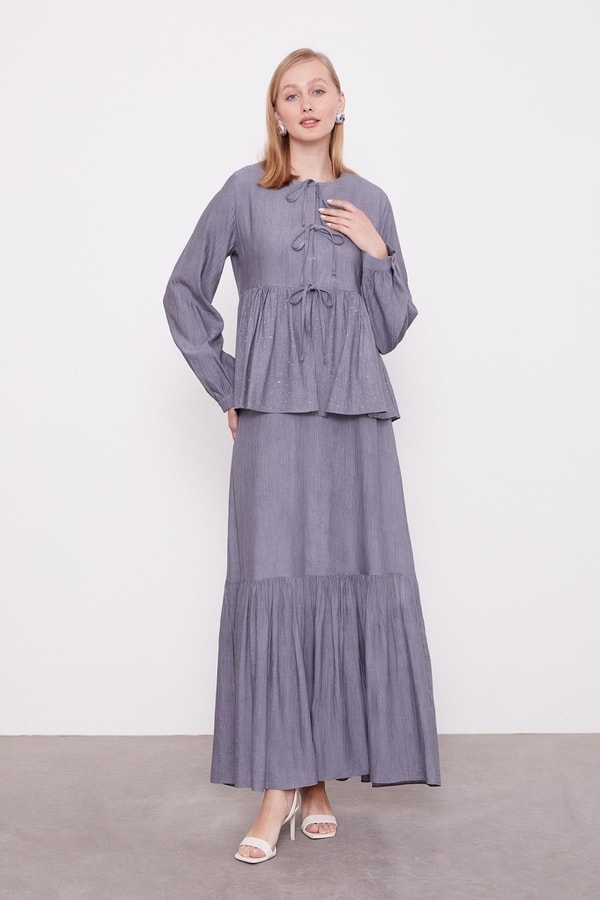 LevidorGri Fiyonk Detaylı Ceketli Elbise