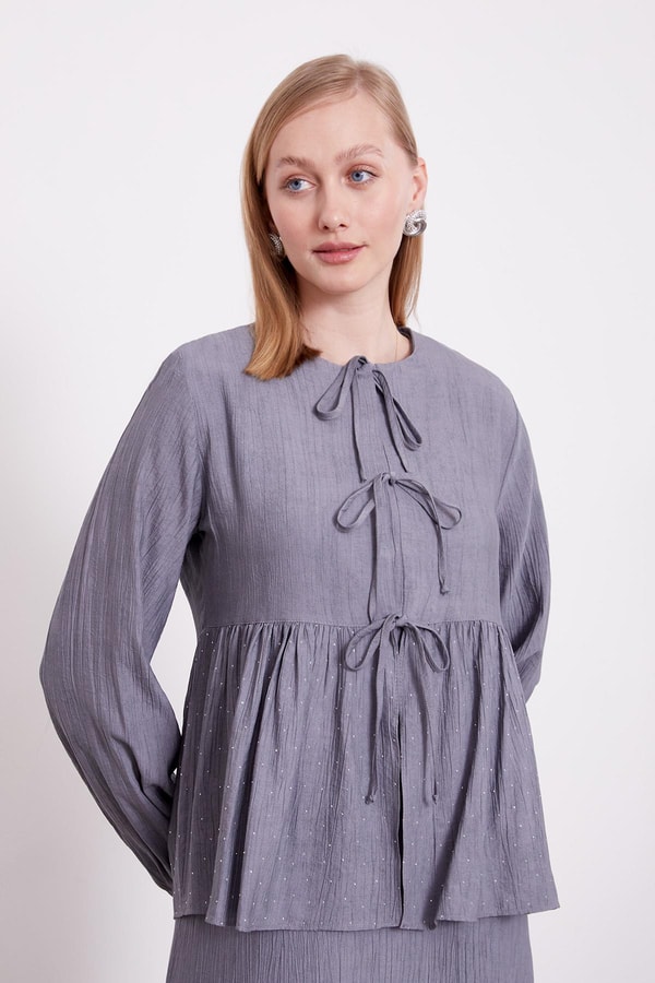 LevidorGri Fiyonk Detaylı Ceketli Elbise