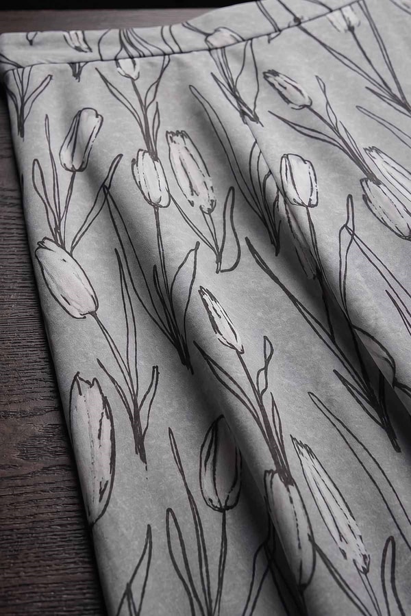 LevidorGri Kare Desen Geniş Paça Şifon Pantolon