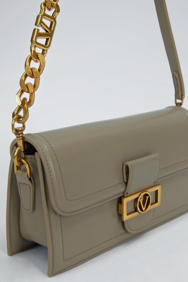 LevidorGri Kare Kilit Detaylı Omuz Çantası