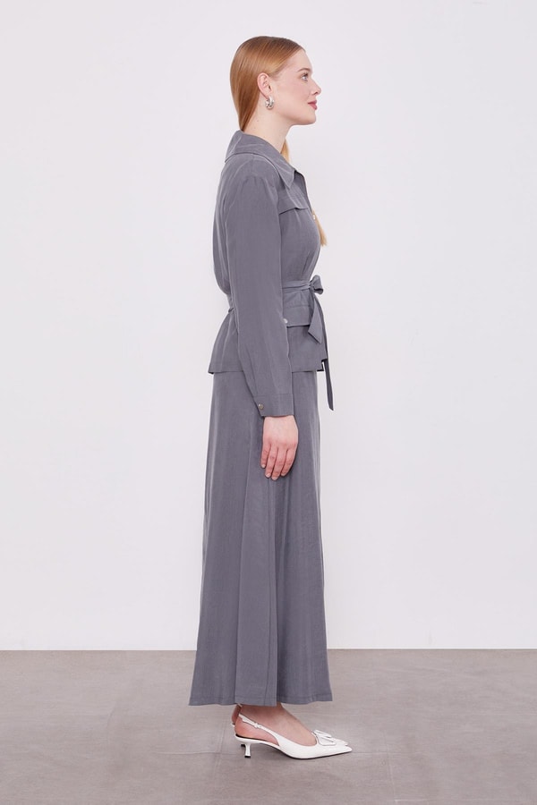 LevidorGri Kuşak Detaylı Etek Takım