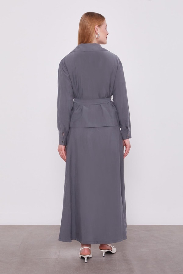 LevidorGri Kuşak Detaylı Etek Takım