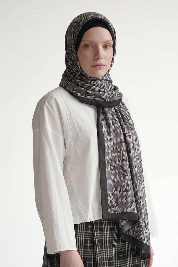 LevidorGri Leopar Dokulu Sport Şal