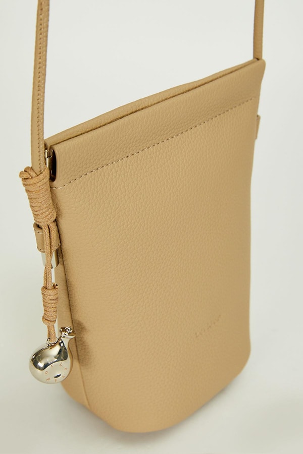 LevidorGri Metal top Aksesuarlı Omuz Çantası