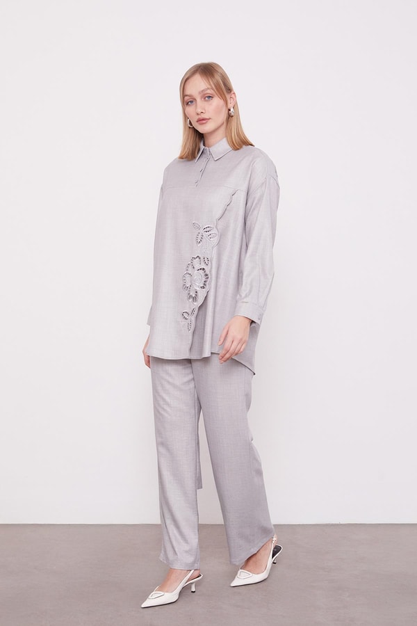 LevidorGri Nakış Gül Detaylı Tunik Takım