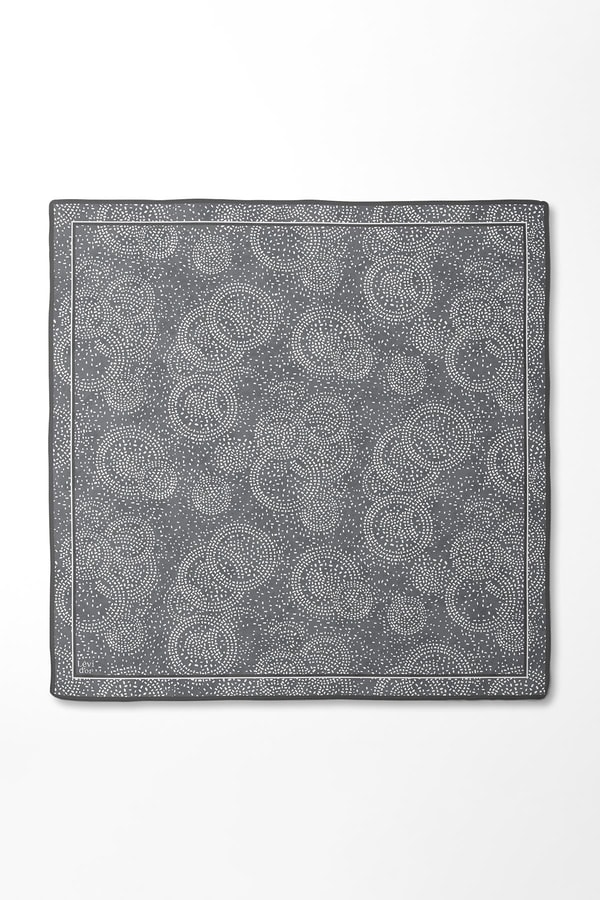 LevidorGri Noktalı Daireler Bask. Twill İpek Eşarp