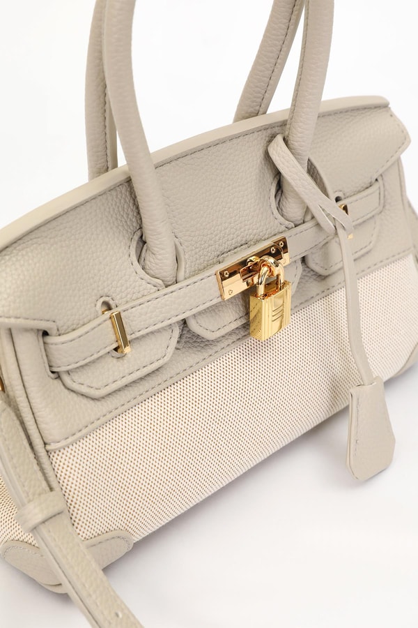 LevidorGri Oval Kilit Detay El Çantası