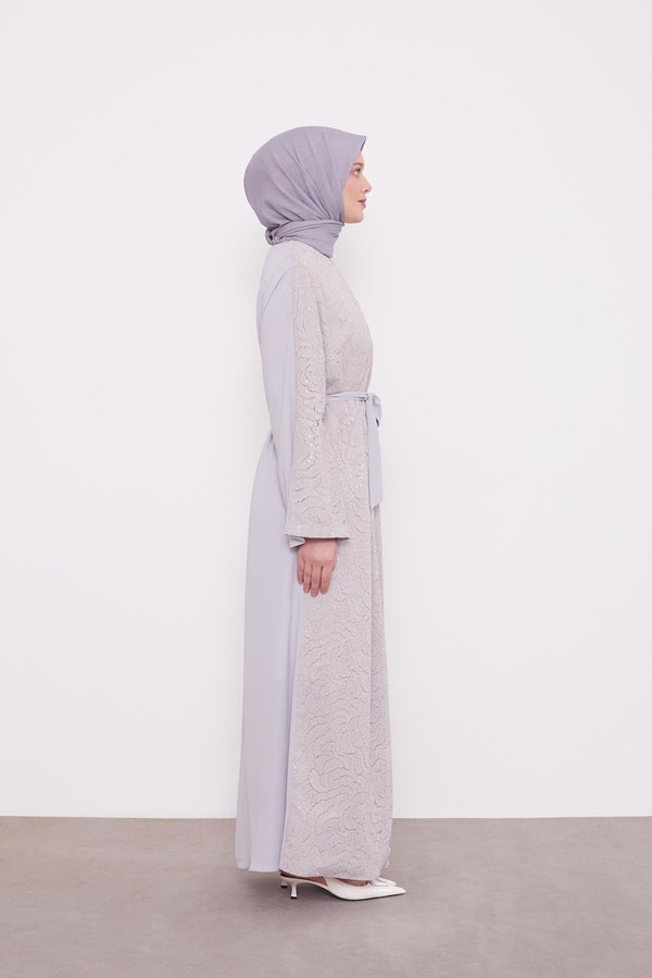 LevidorGri Payet İşlemeli Kuşaklı Ferace