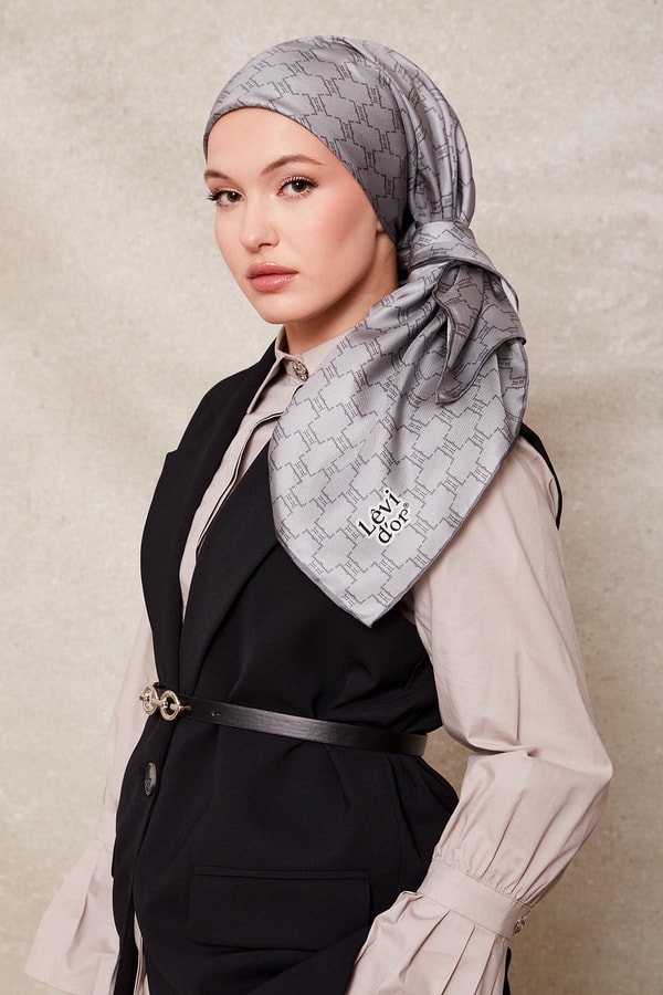 LevidorGri Petek Desen Twill İpek Eşarp