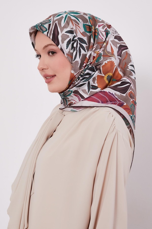 LevidorGri Petunya Desen Twill İpek Eşarp