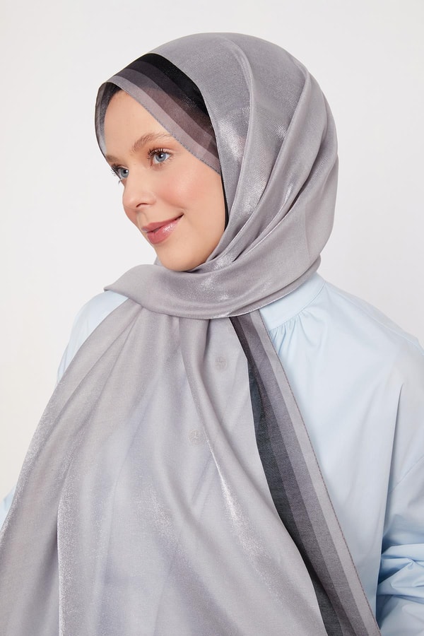 LevidorGri Renk Geçişli Kehribar Şal