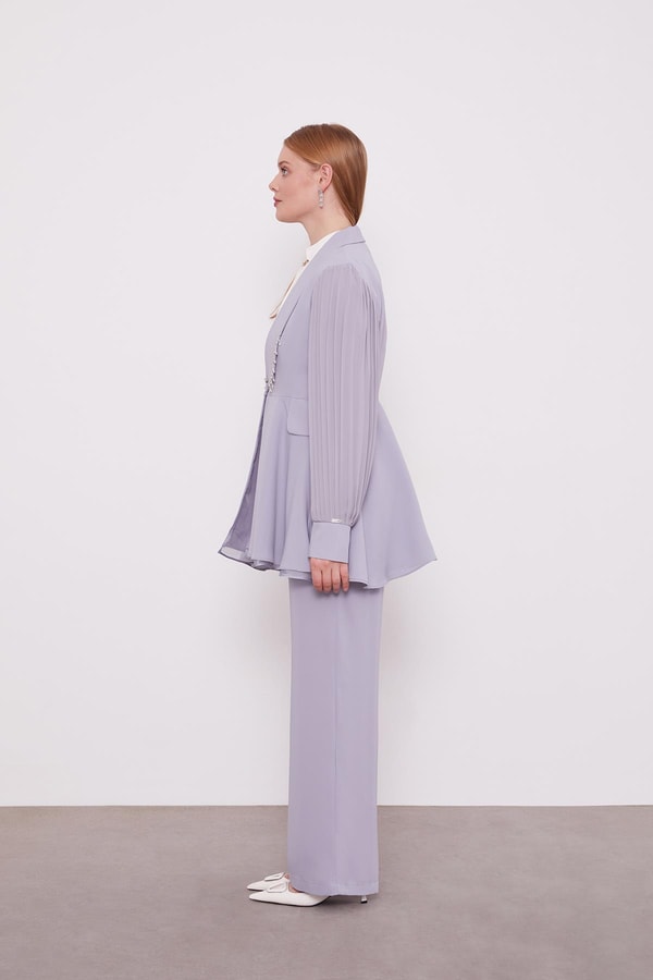 LevidorGri Şifon kollu Taş Detay