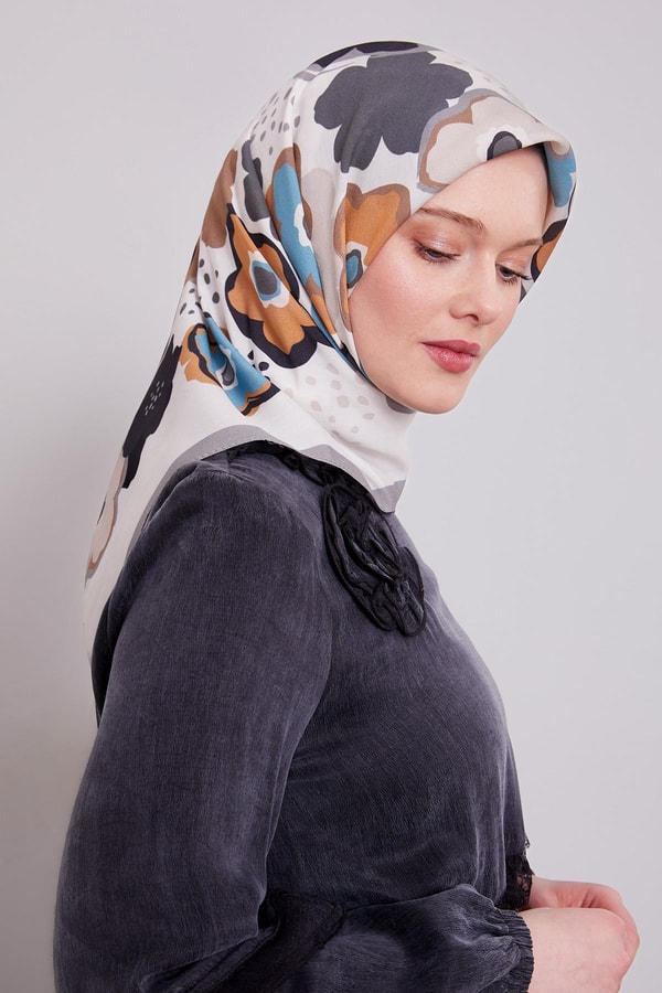 LevidorGri Soyut Çiçek Desen Aura Eşarp