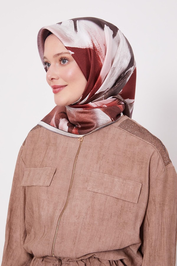 LevidorGri Soyut Yaprak Desen Twill İpek Eşarp