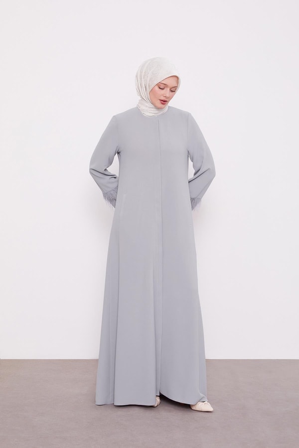 LevidorGri Taş İşlemeli Tüy Detaylı Ferace