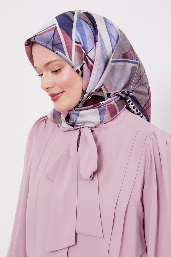 LevidorGül Dama Desen Twill İpek Eşarp