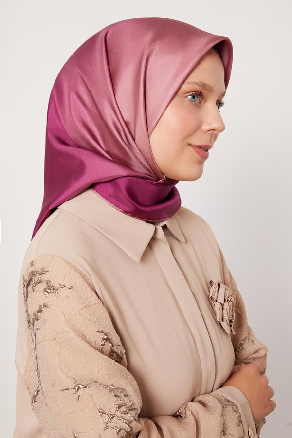 LevidorGül Kurusu Geçişli Twill İpek Eşarp